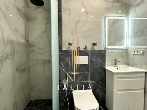 квартира за адресою Карла Мікльоша вул., 20-Б