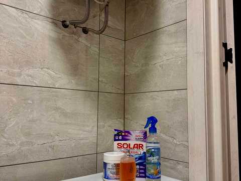 квартира за адресою Профсоюзна вул., 9-А