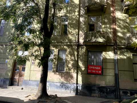 комерційна за адресою Марії Конопницької вул., 4