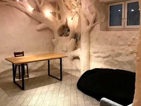 комерційна за адресою Інститутська вул., 22/7