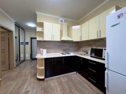 квартира за адресою Сергія Данченка вул., 32