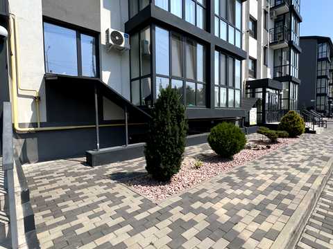 коммерческая по адресу Леси Украинки ул., 4