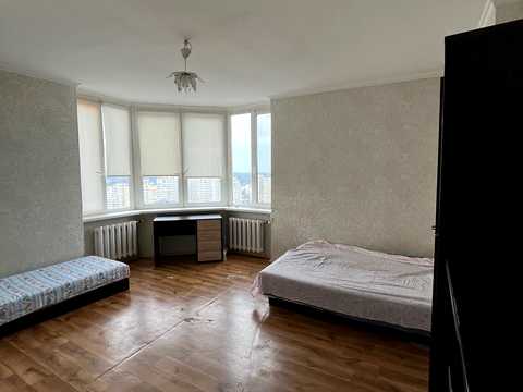 квартира за адресою Осіння вул., 33
