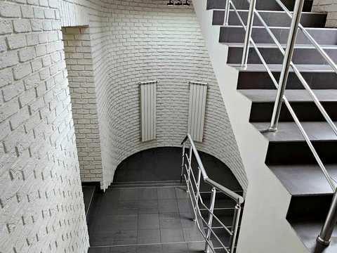 комерційна за адресою Київ, Лесі Українки бульв., 7-Б