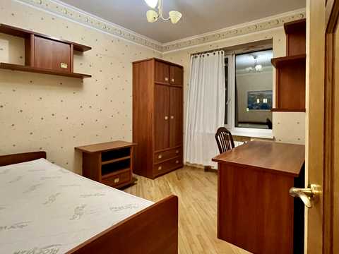 квартира за адресою Микільсько-Слобідська вул., 4-В
