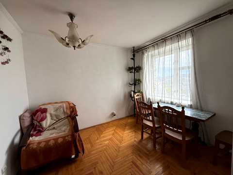квартира за адресою Павла Тичини вул., 13