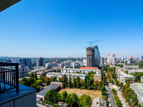 комерційна за адресою Джона Маккейна вул. (Івана Кудрі), 26