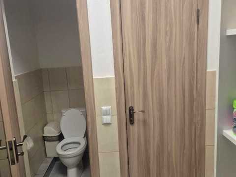 комерційна за адресою Михайла Грушевського вул., 22а