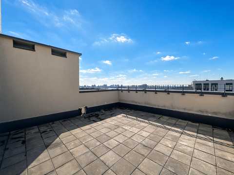 квартира за адресою Салютна вул., 2к1