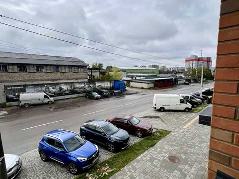 комерційна за адресою Львів, Володимира Навроцького вул., 31