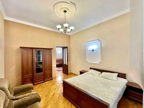 квартира за адресою Європейська вул. (Карла Маркса), 34/36
