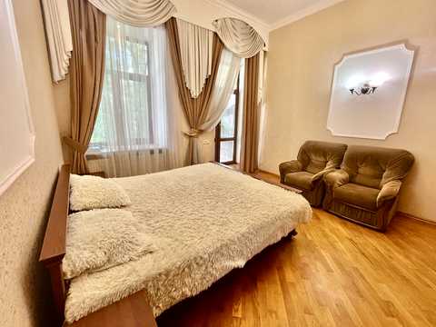 квартира за адресою Європейська вул. (Карла Маркса), 34/36