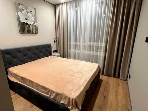 квартира за адресою Салютна вул., 2к24