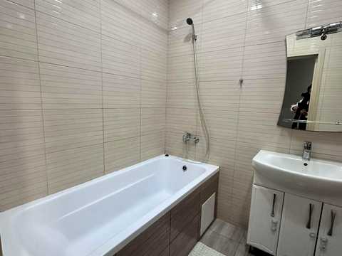 квартира за адресою Олени Пчілки вул., 8