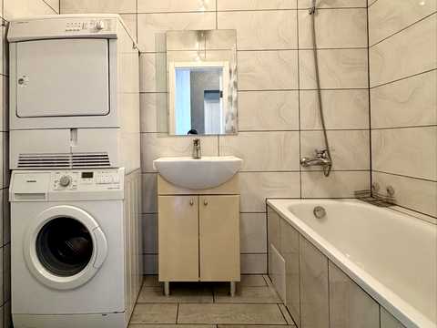 квартира по адресу Ярослава Стецька ул., (Будинок 3)