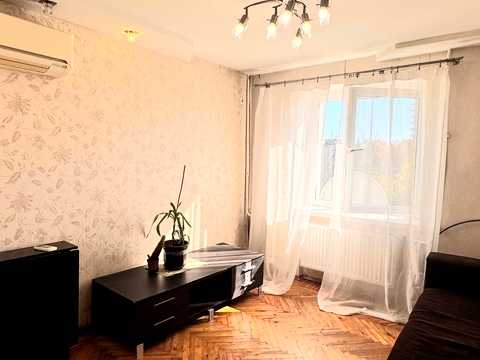 квартира по адресу Героев Сталинграда просп., 167-В
