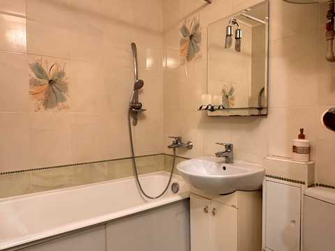 квартира за адресою Академіка Філатова вул., 8