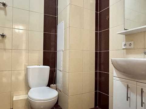 квартира за адресою Ревуцького вул., 9