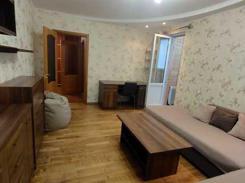 квартира за адресою Миколи Лаврухіна вул., 8
