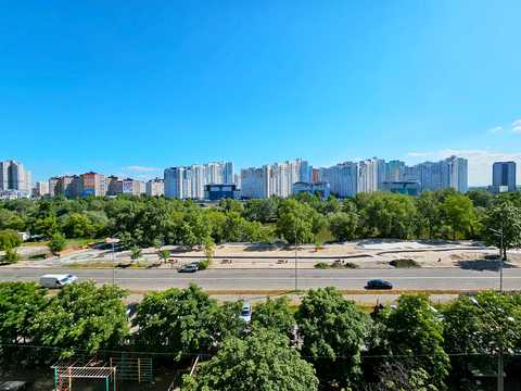 квартира за адресою Срібнокільська вул., 14