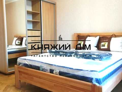 квартира за адресою Рибальська вул., 10