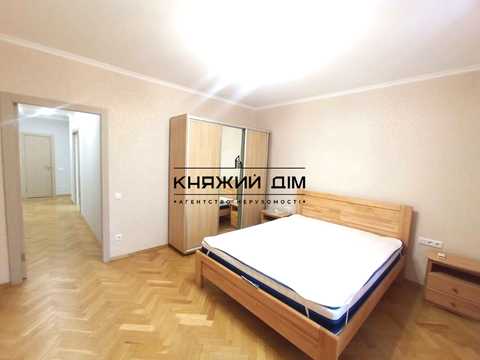 квартира за адресою Рибальська вул., 10