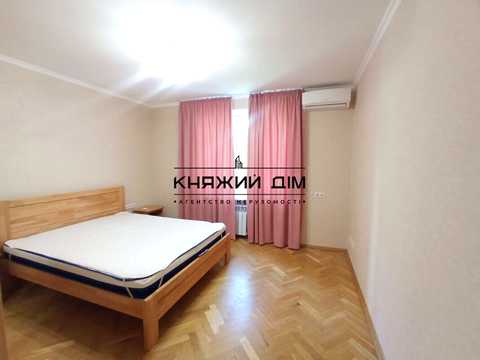 квартира за адресою Рибальська вул., 10