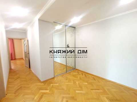 квартира за адресою Рибальська вул., 10