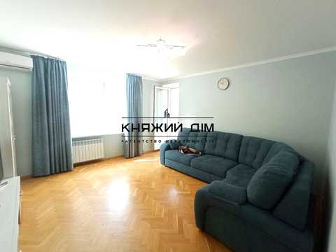 квартира за адресою Рибальська вул., 10
