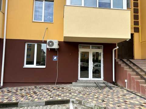 комерційна за адресою Тарасівська вул., 1