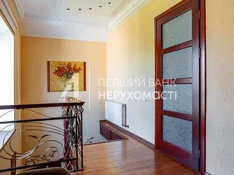 будинок за адресою Федорова Художника
