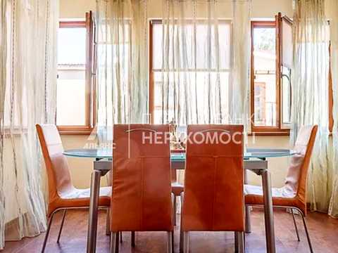 будинок за адресою Федорова Художника