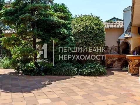 будинок за адресою Федорова Художника