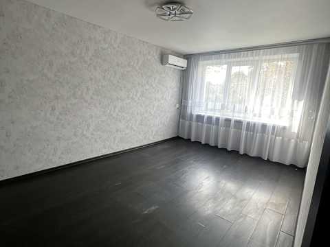 квартира за адресою Максима Чиженка пров. (Матросова), 72