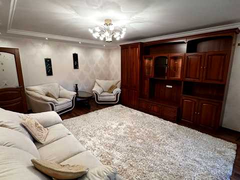 квартира за адресою Верховної Ради бульв., 21-А