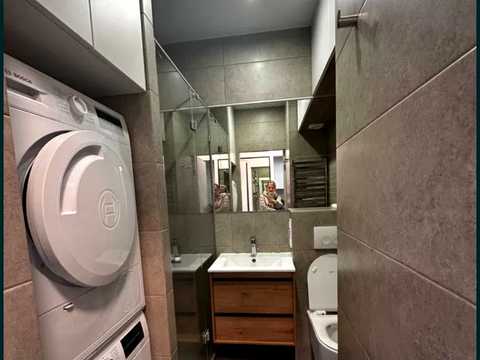 квартира за адресою Салютна вул., 2к9