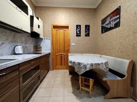 квартира за адресою Добровольців вул. (Маршала Говорова), 8