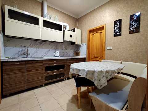 квартира за адресою Добровольців вул. (Маршала Говорова), 8
