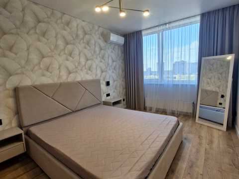 квартира за адресою Родини Крістерів вул., 14