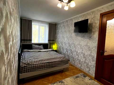 квартира за адресою Руставелі вул., 4