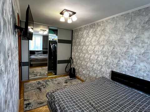 квартира за адресою Руставелі вул., 4