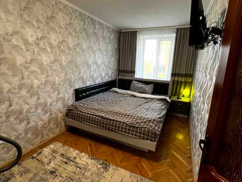 квартира за адресою Руставелі вул., 4