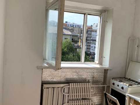 квартира за адресою Гната Хоткевича вул., 48