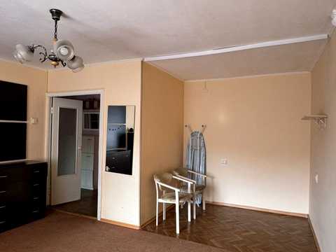 квартира за адресою Автозаводська вул., 7