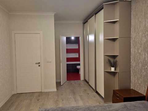 квартира за адресою Драгоманова вул., 40-Е