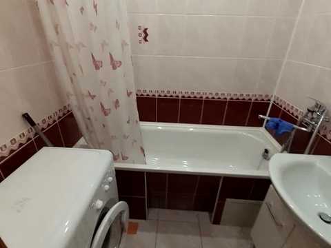 квартира за адресою Івана Авраменка вул. (Корнійчука), 8