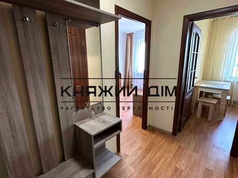 квартира за адресою Софії Русової вул., 5-Б