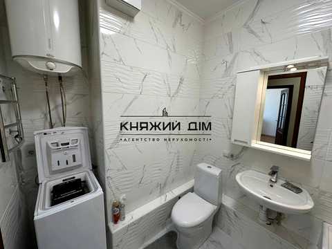 квартира за адресою Софії Русової вул., 5-Б