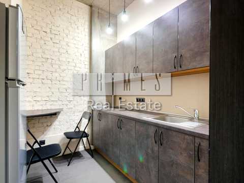 комерційна за адресою Джона Маккейна вул. (Івана Кудрі), 26