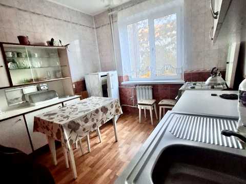 квартира по адресу Михаила Лушпы просп. (Космонавтів), 14